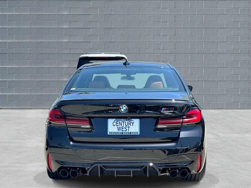 Black Sapphire Metallic 2023 BMW M5 Base