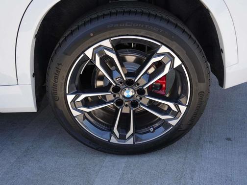 Alpine White 2026 BMW X1 xDrive28i