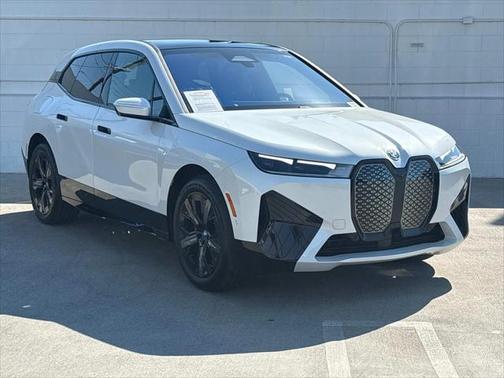 2025 BMW iX xDrive50