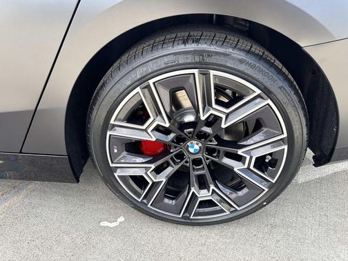 2026 BMW 530 530i Sedan