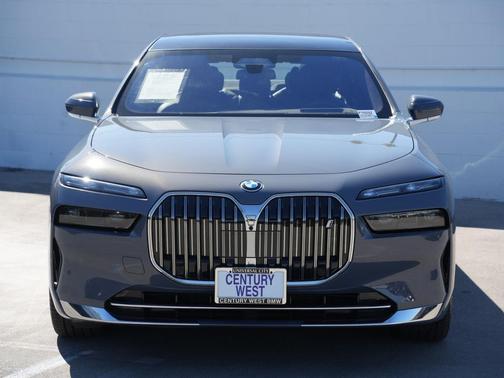 2025 BMW i7 xDrive60