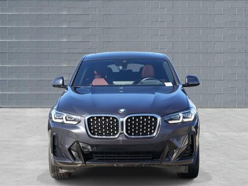2022 BMW X4 xDrive30i