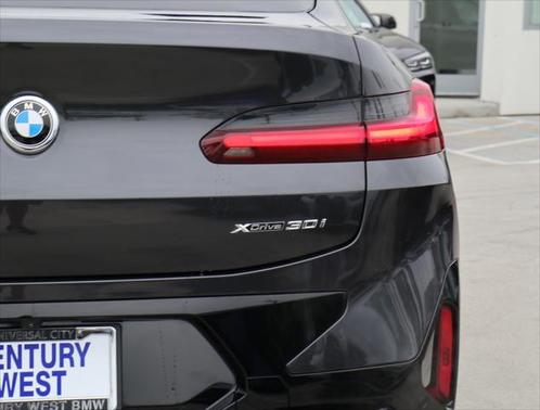 2022 BMW X4 xDrive30i