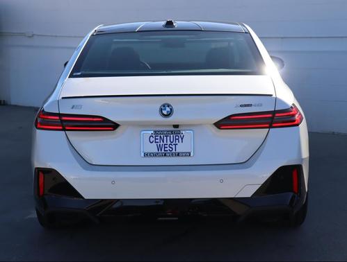 2025 BMW i5 xDrive40