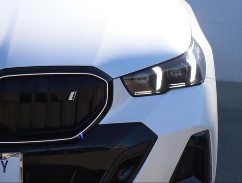 2025 BMW i5 xDrive40