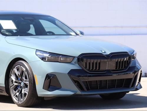 2025 BMW i5 xDrive40