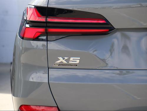 2025 BMW X5 xDrive40i