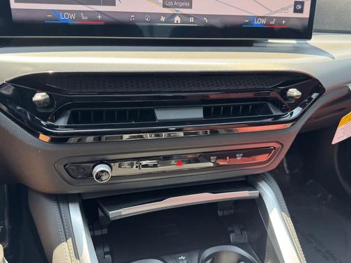 2025 BMW 230 i