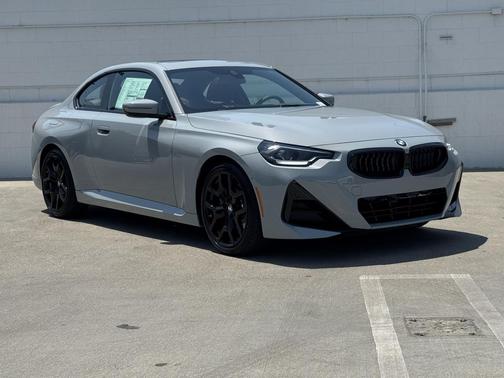 2025 BMW 230 i
