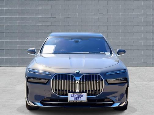 2025 BMW i7 xDrive60