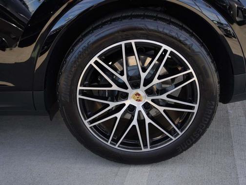 2024 Porsche Cayenne Cayenne