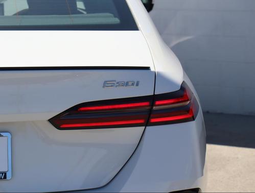 2026 BMW 530 i