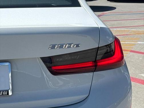 2021 BMW 330e Base