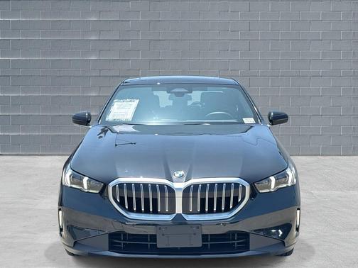 2025 BMW 530 i