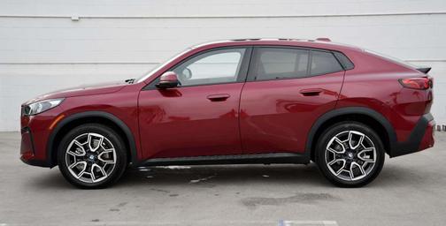 2025 BMW X2 xDrive28i