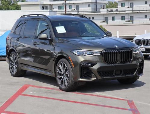2022 BMW X7 M50i