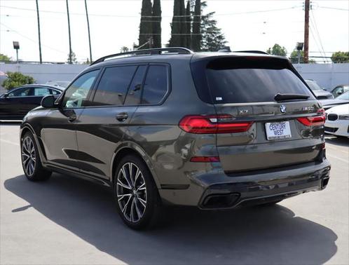 2022 BMW X7 M50i