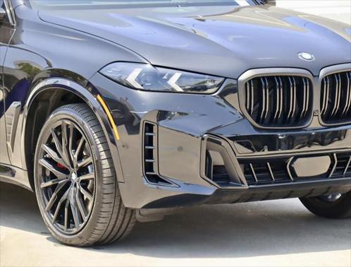 2025 BMW X5 M60i