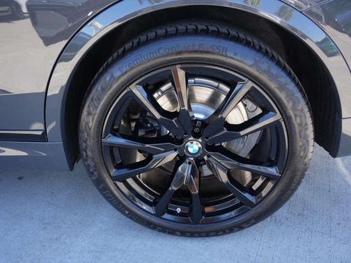 Dravit Grey Metallic 2026 BMW X7 xDrive40i