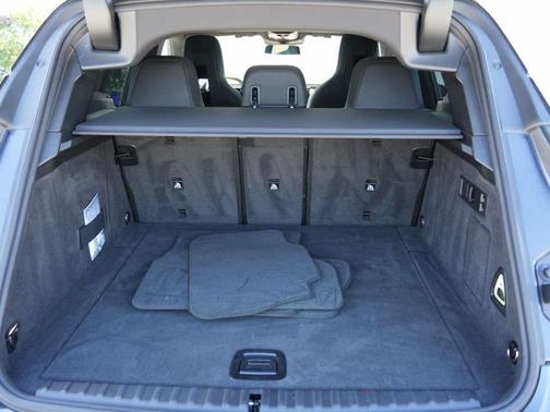 2025 BMW iX xDrive50