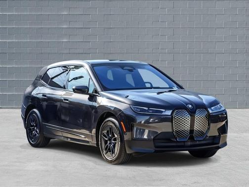 2025 BMW iX xDrive50