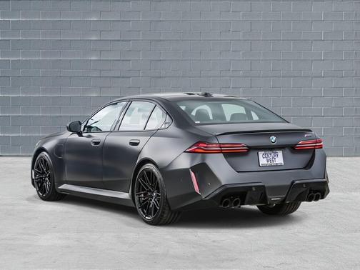 2025 BMW M5 Base