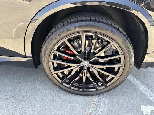 Black Sapphire Metallic 2026 BMW X5 xDrive40i