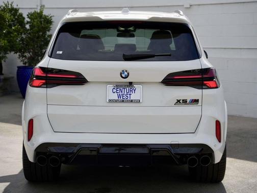 2025 BMW X5 M Base