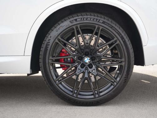 2025 BMW X5 M Base