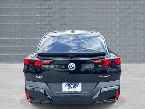 Jet Black 2026 BMW X2 xDrive28i