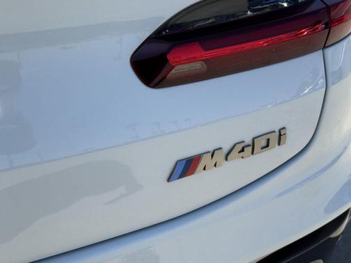 2019 BMW X4 M40i