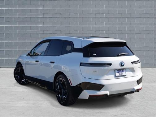 2022 BMW iX xDrive50