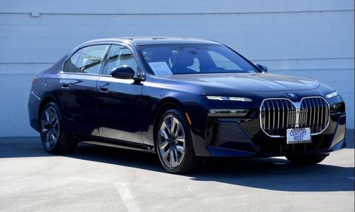 2025 BMW 760 xDrive