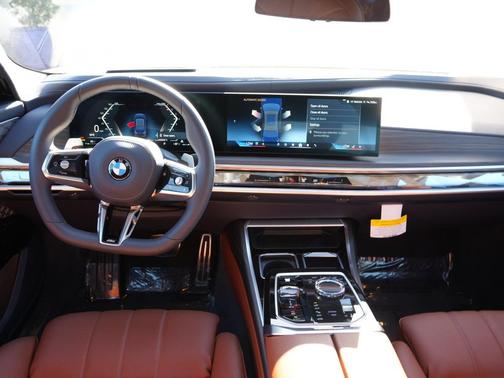 2025 BMW 760 xDrive