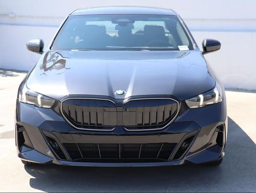 2026 BMW 530 i