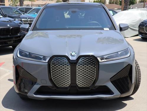 2023 BMW iX M60