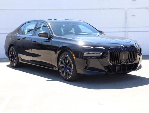 2026 BMW 740 i