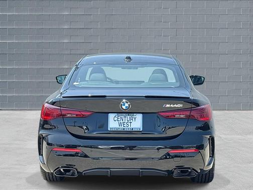 2026 BMW M440 i