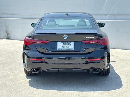 2026 BMW M440 i