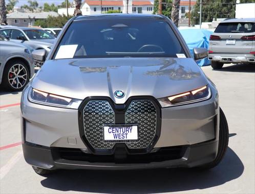 2025 BMW iX xDrive50