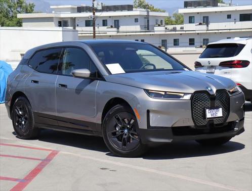 2025 BMW iX xDrive50