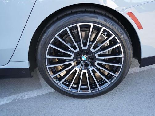 2026 BMW 740 740i Sedan