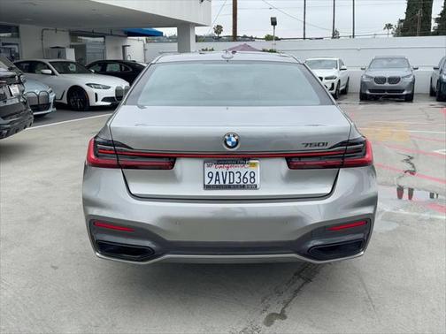 2021 BMW 740 740i