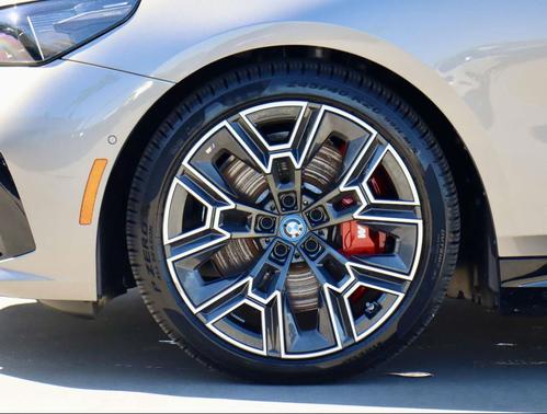 2025 BMW i5 xDrive40