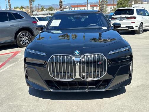2024 BMW i7 M70