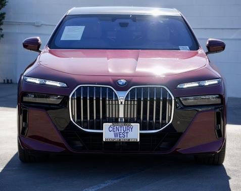 2025 BMW 760 xDrive