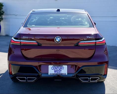 2025 BMW 760 xDrive