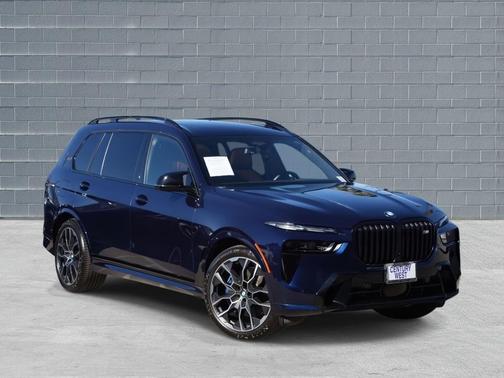 2025 BMW X7 M60i
