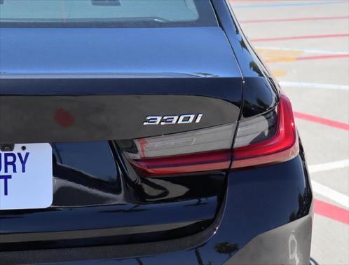 2025 BMW 330 i