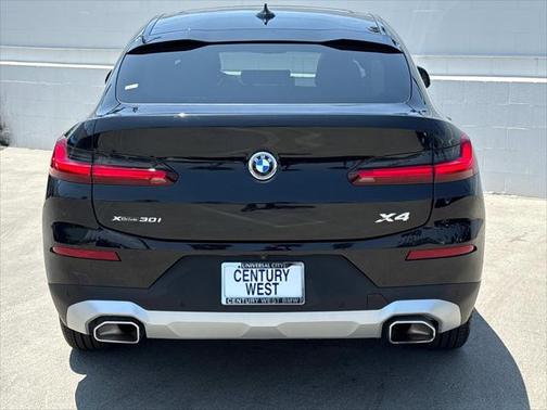 2024 BMW X4 xDrive30i